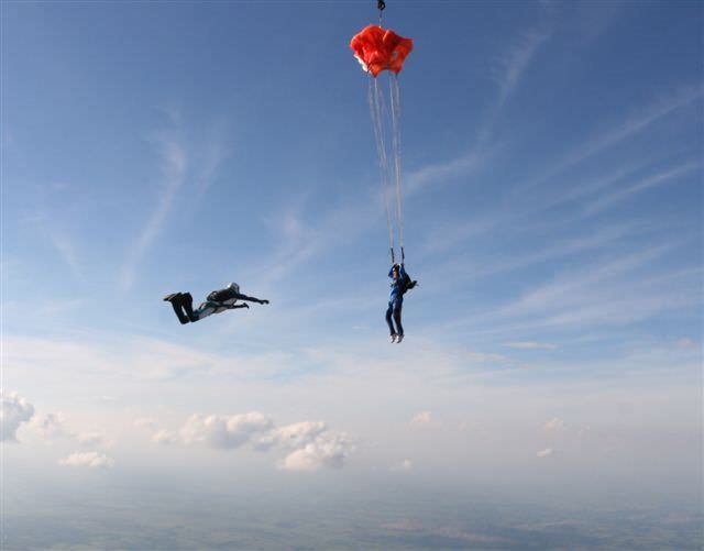 Como é o curso Freefly com a Sky Company e para quem ele é indicado?