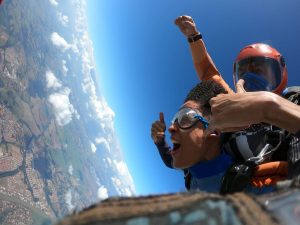 salto duplo de paraquedas passo a passo