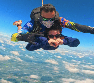 Inclua o salto de paraquedas na sua programacao de ferias