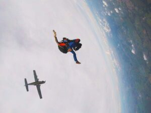 beneficios do salto de paraquedas
