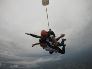 producao do paraquedas