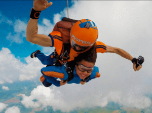 recorde de formacao em queda livre