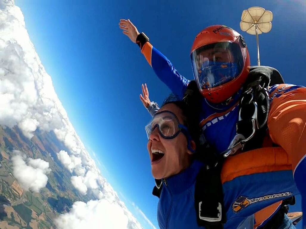 salto de paraquedas e hormonios