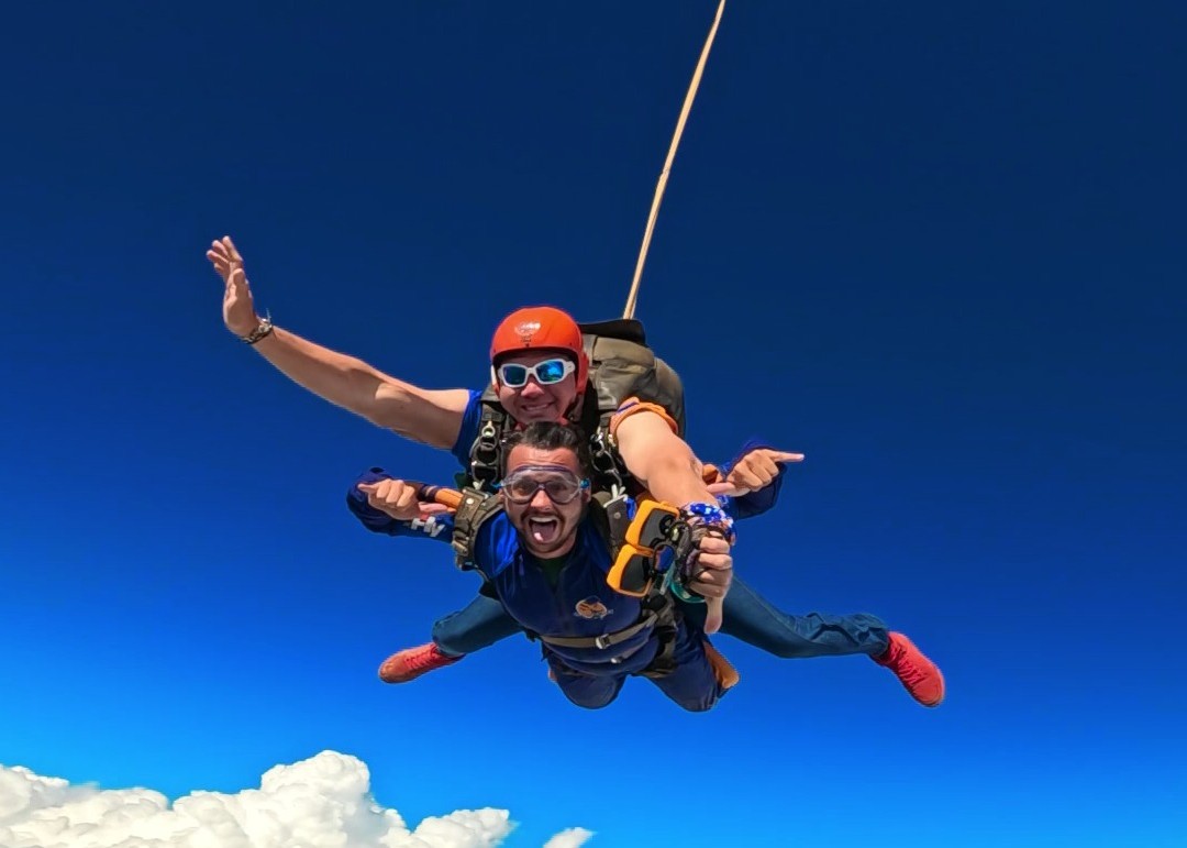 Como planejar um salto de paraquedas em familia